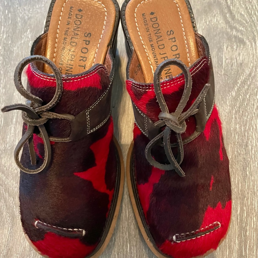 Donald pliner real fur clogs nwot retail $329